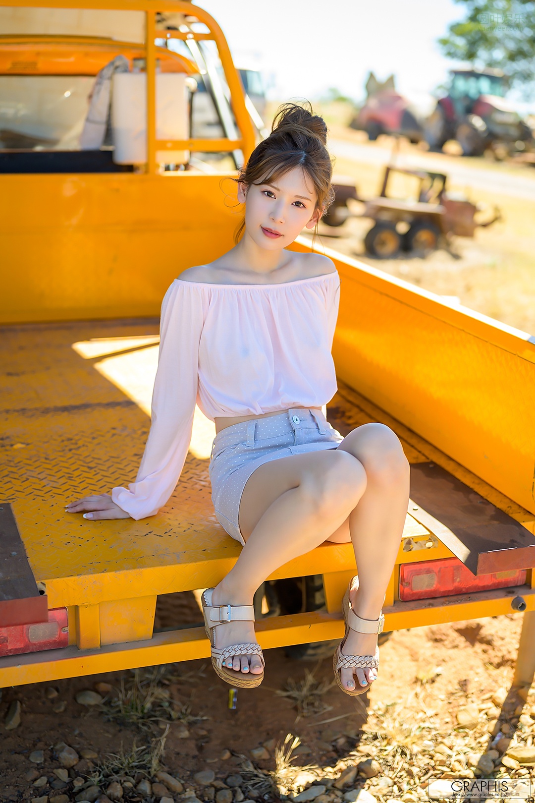 (2019 - 10 - 04) AKARI Tsumugi (明里つむぎ) - Autumn Special 2019 - Moment