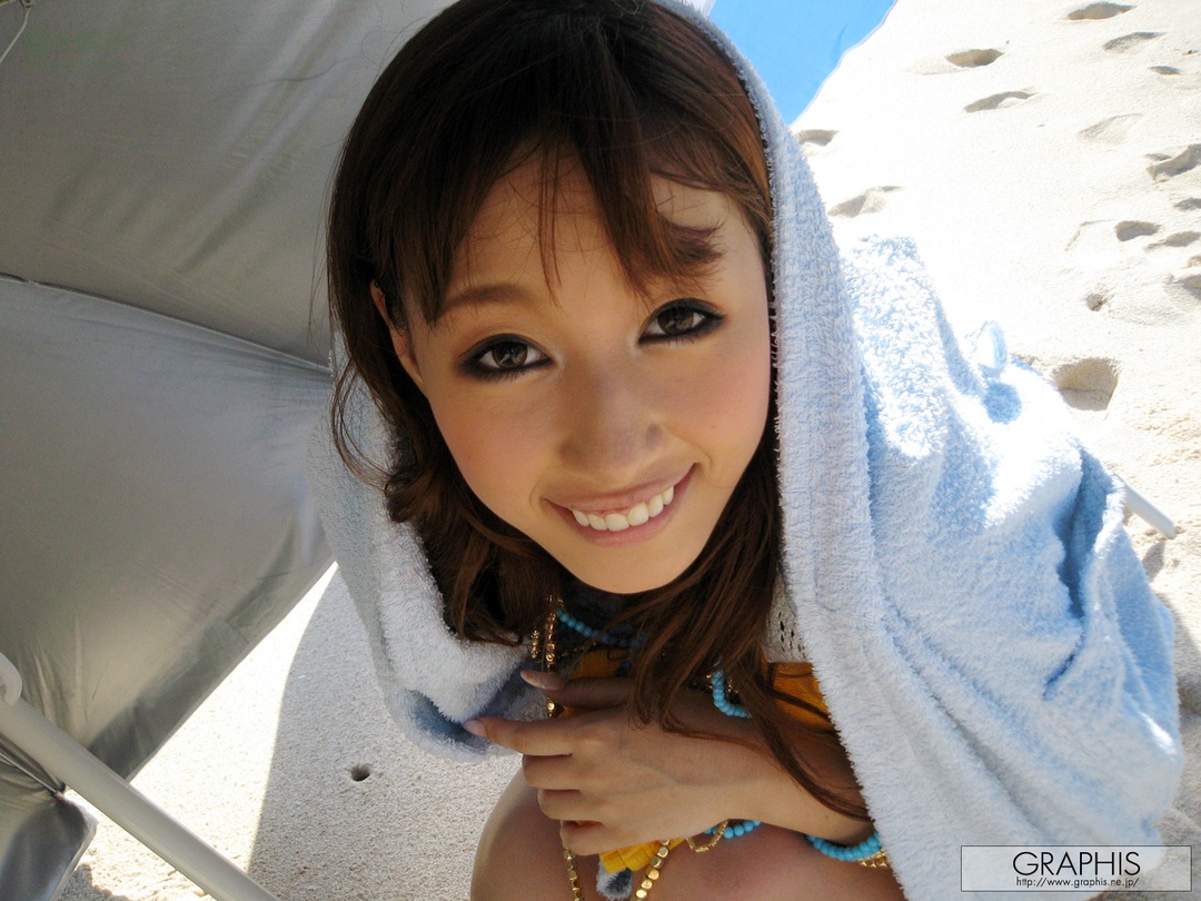 (2009 - 12 - 18) AKIYAMA Shouko (秋山祥子) - Lucky