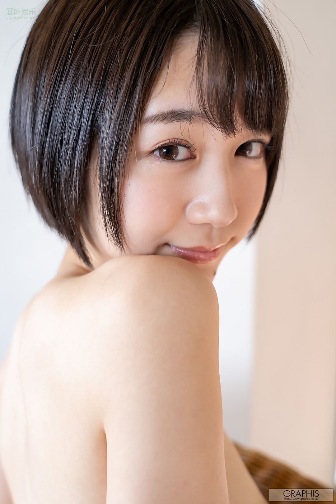 (2019 - 04 - 05) FUJIE Shiho (藤江史帆) - Pele clara