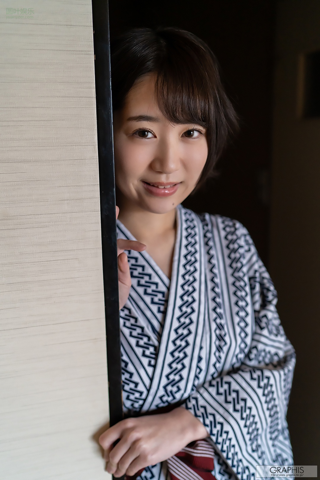 (2019 - 04 - 05) FUJIE Shiho (藤江史帆) - Pele clara