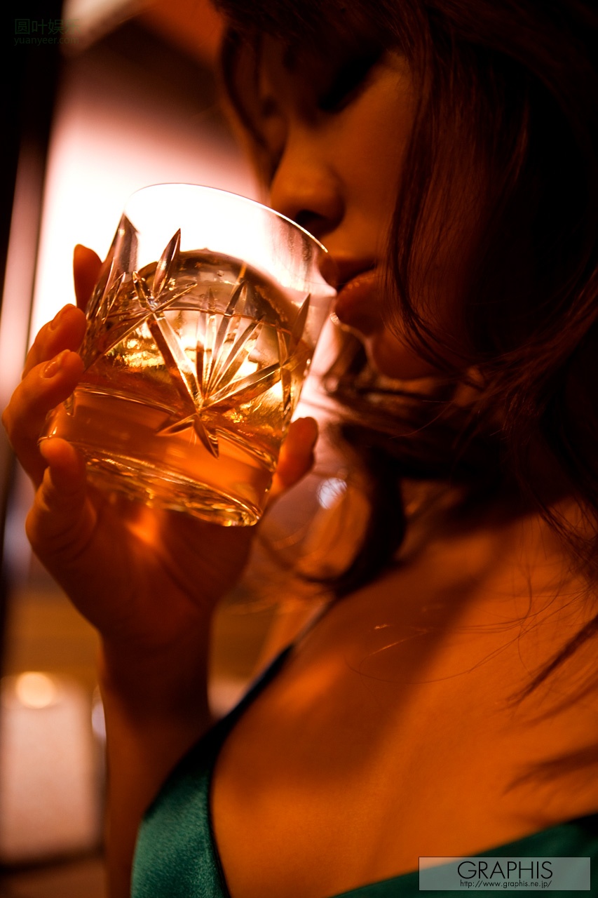 (2008 - 07 - 25) HATSUNE Minori (初音みのり) - Special - in the BAR