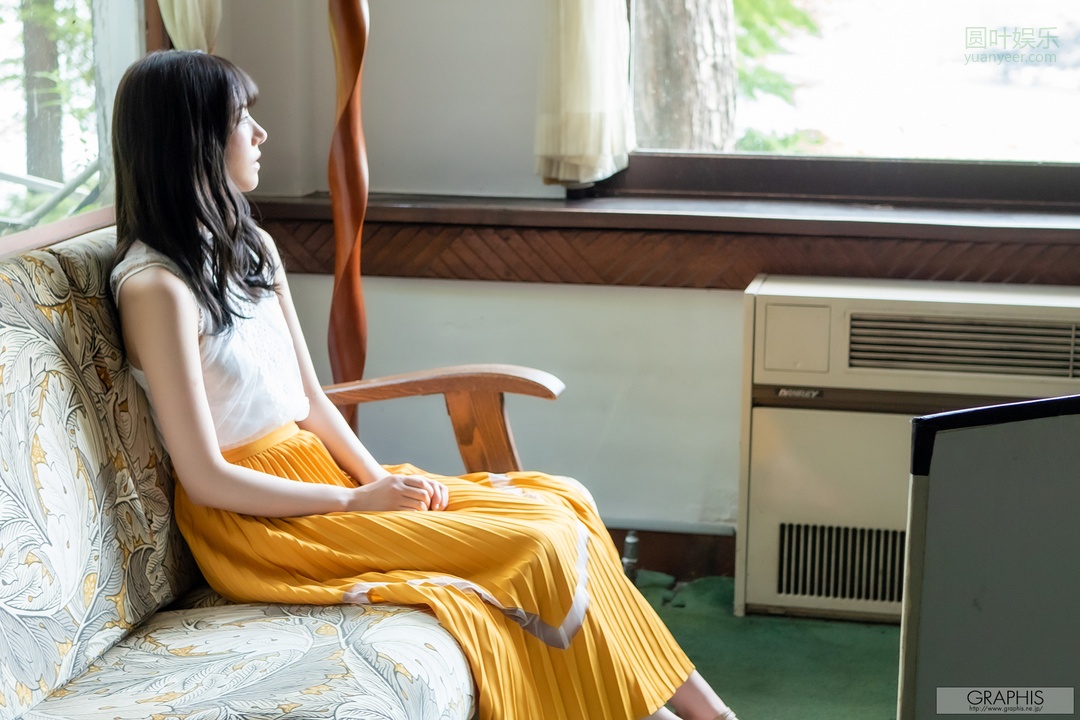 (2020 - 09 - 18) KAEDE Karen (枫カレン) - Cool Beauty