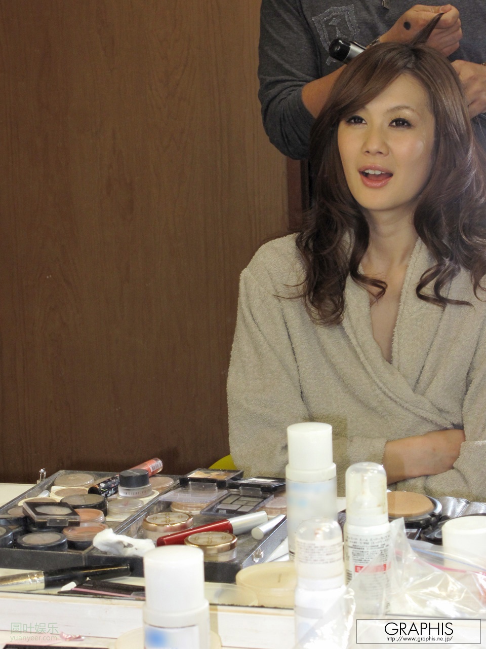 (2009 - 12 - 04) KIRIHARA Erika (桐原エリカ) - New deal