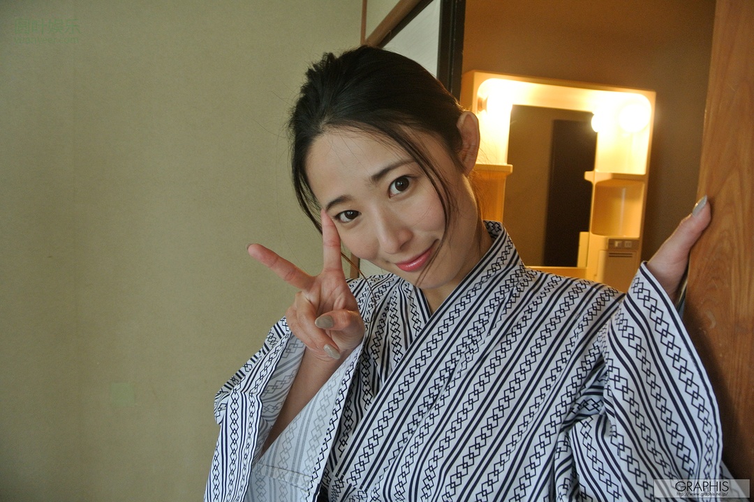 (2020 - 07 - 03) MATSUOKA Suzu (松冈すず) - Raw Expression