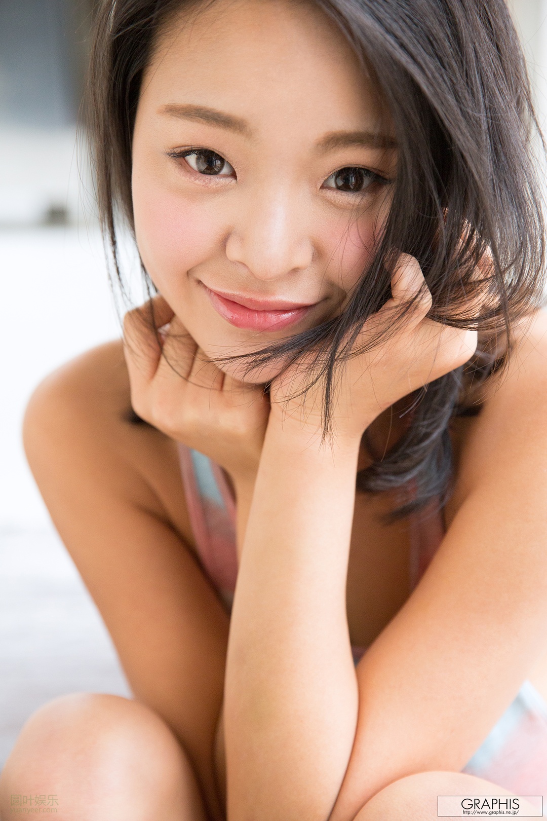 (2015 - 11 - 13) MINAMI Manaka (南真菜果)封面图片