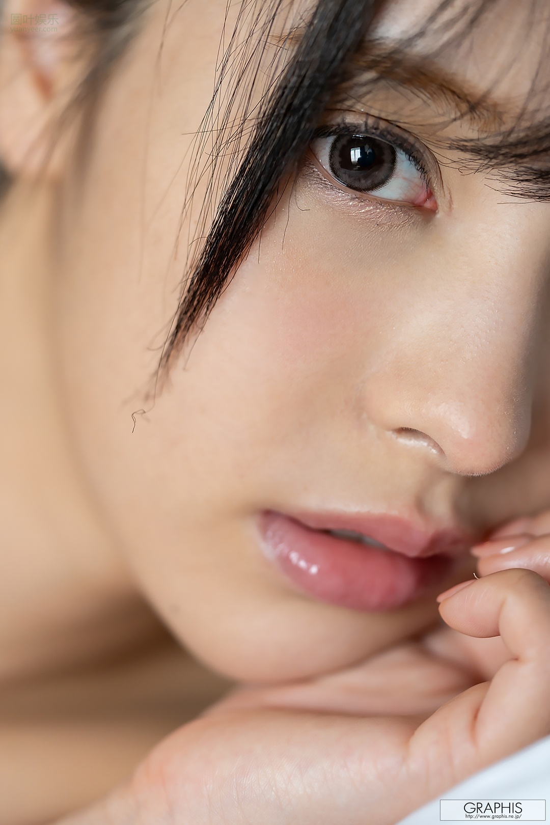 (2018 - 12 - 28) MOMONOGI Kana (桃乃木かな) - Winter Special 2018 - Sign