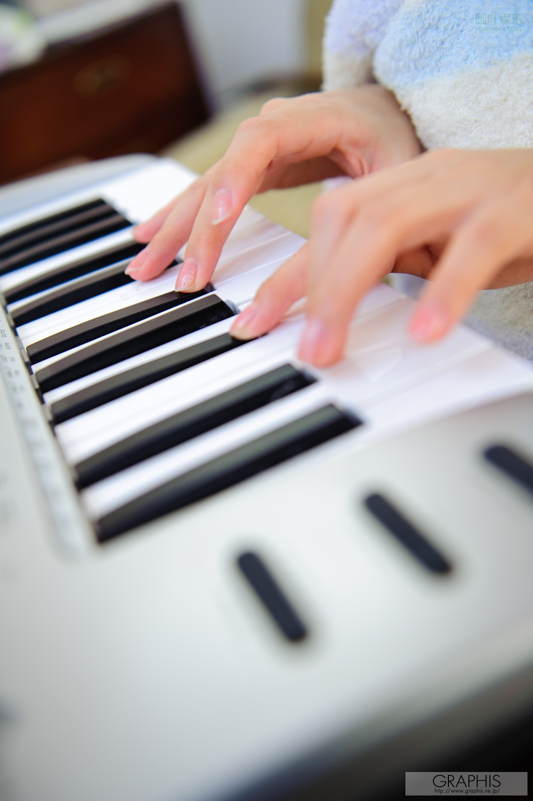 (2011 - 04 - 29) NAMIKI Yuu (并木优) - Golden Week Special 2011 - for YU