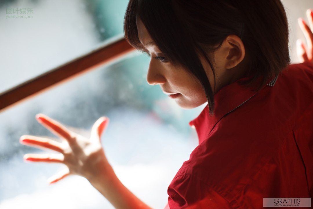 (2014 - 02 - 28) NARUMI Urumi (成海うるみ)