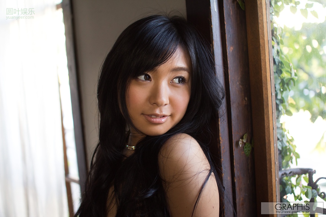 (2012 - 01 - 06) OGURA Nana (小仓奈々) - GLAMOROUS BODY