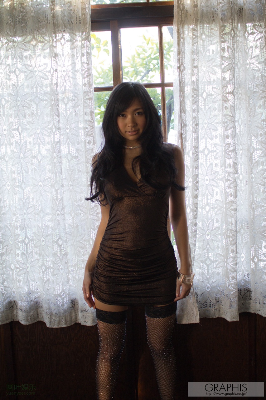 (2012 - 01 - 06) OGURA Nana (小仓奈々) - GLAMOROUS BODY