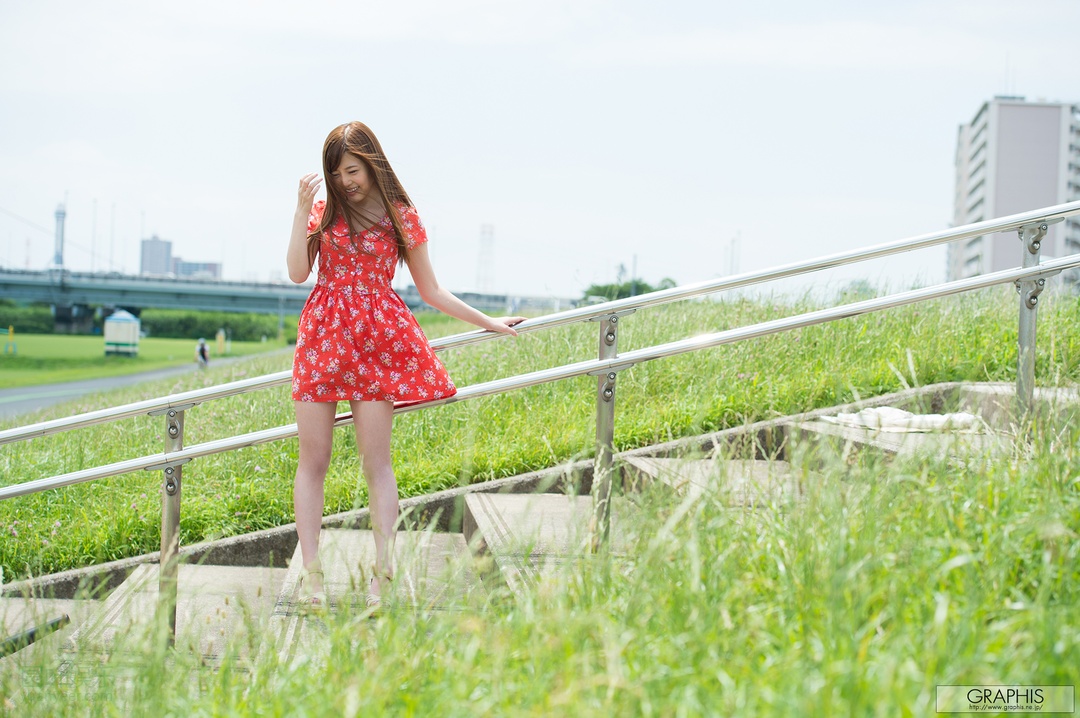 (2016 - 07 - 22) SAKAKI Riria (榊梨々亜) - Be shy