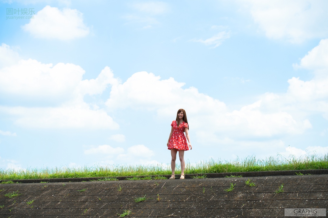 (2016 - 07 - 22) SAKAKI Riria (榊梨々亜) - Be shy