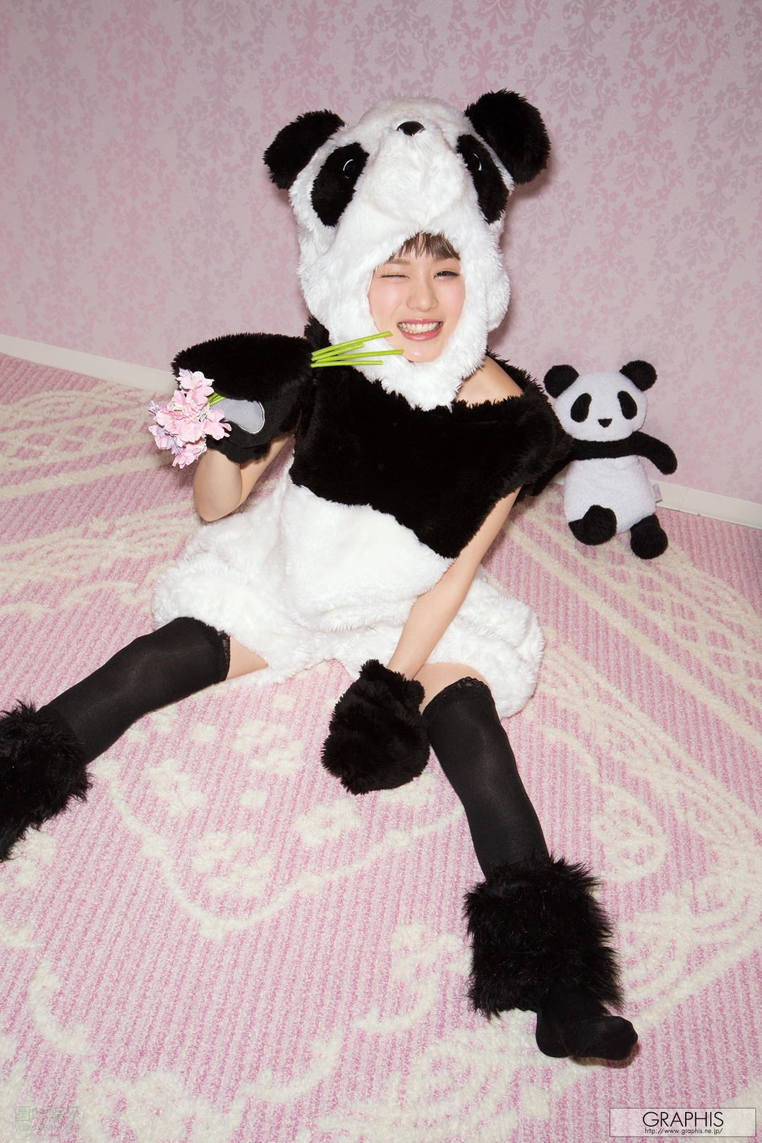 (2016 - 01 - 08) SUZUMURA Airi (铃村あいり) - New Year Special 2016 - Petite Amie