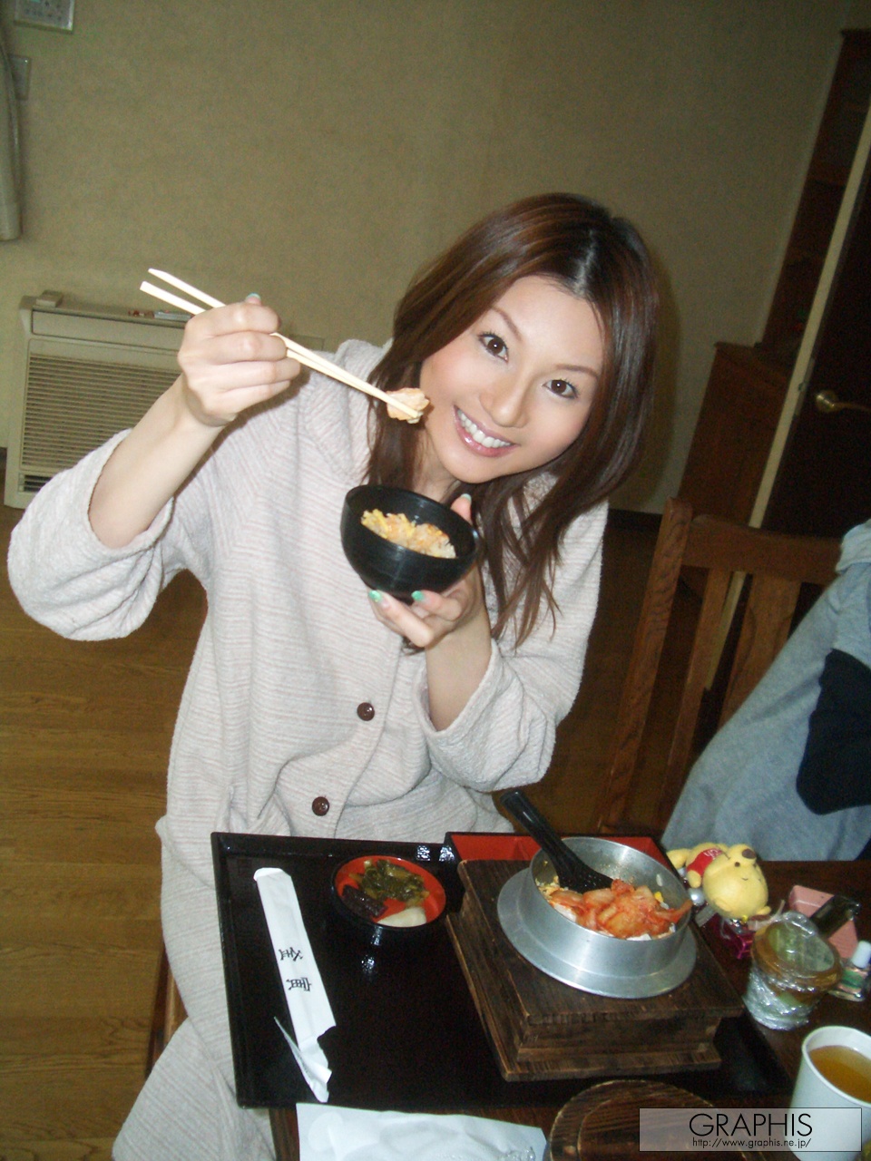 (2008 - 06 - 04) TATSUMI Yui (辰巳ゆい) - Long Legs