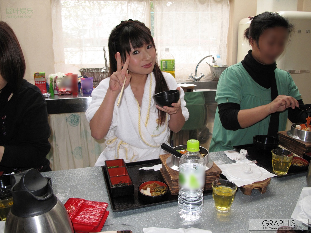 (2010 - 04 - 30) TSUJI Hitomi (辻仁美)