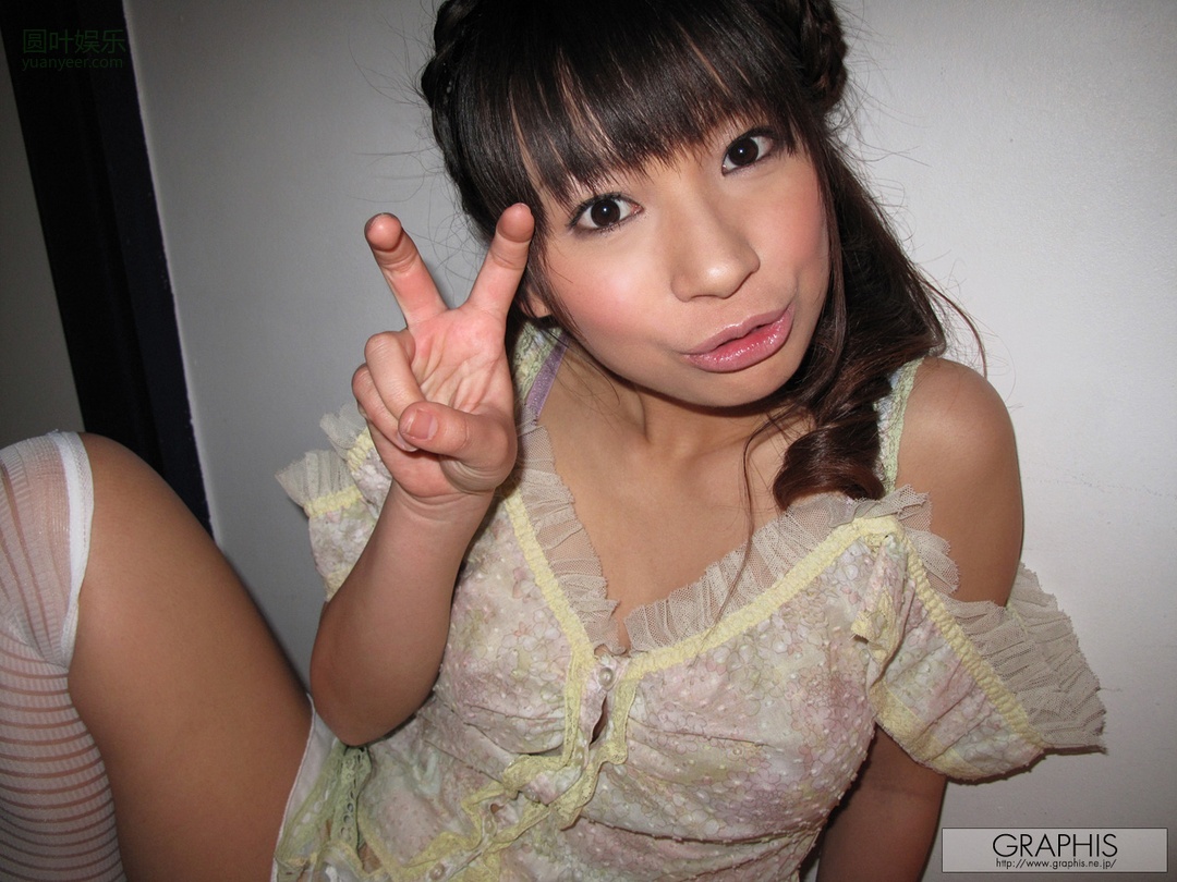 (2010 - 04 - 30) TSUJI Hitomi (辻仁美)