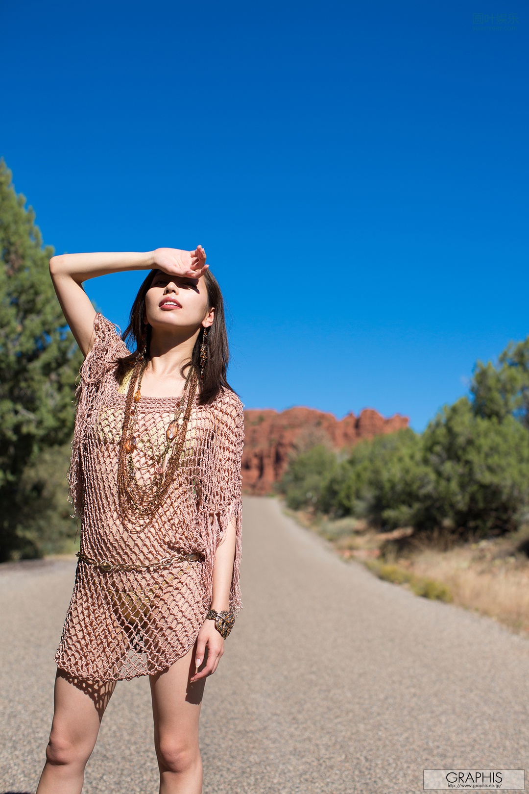 (2014 - 12 - 19) YOKOYAMA Miyuki (横山美雪) - Winter Special 2014 - Snow Globe