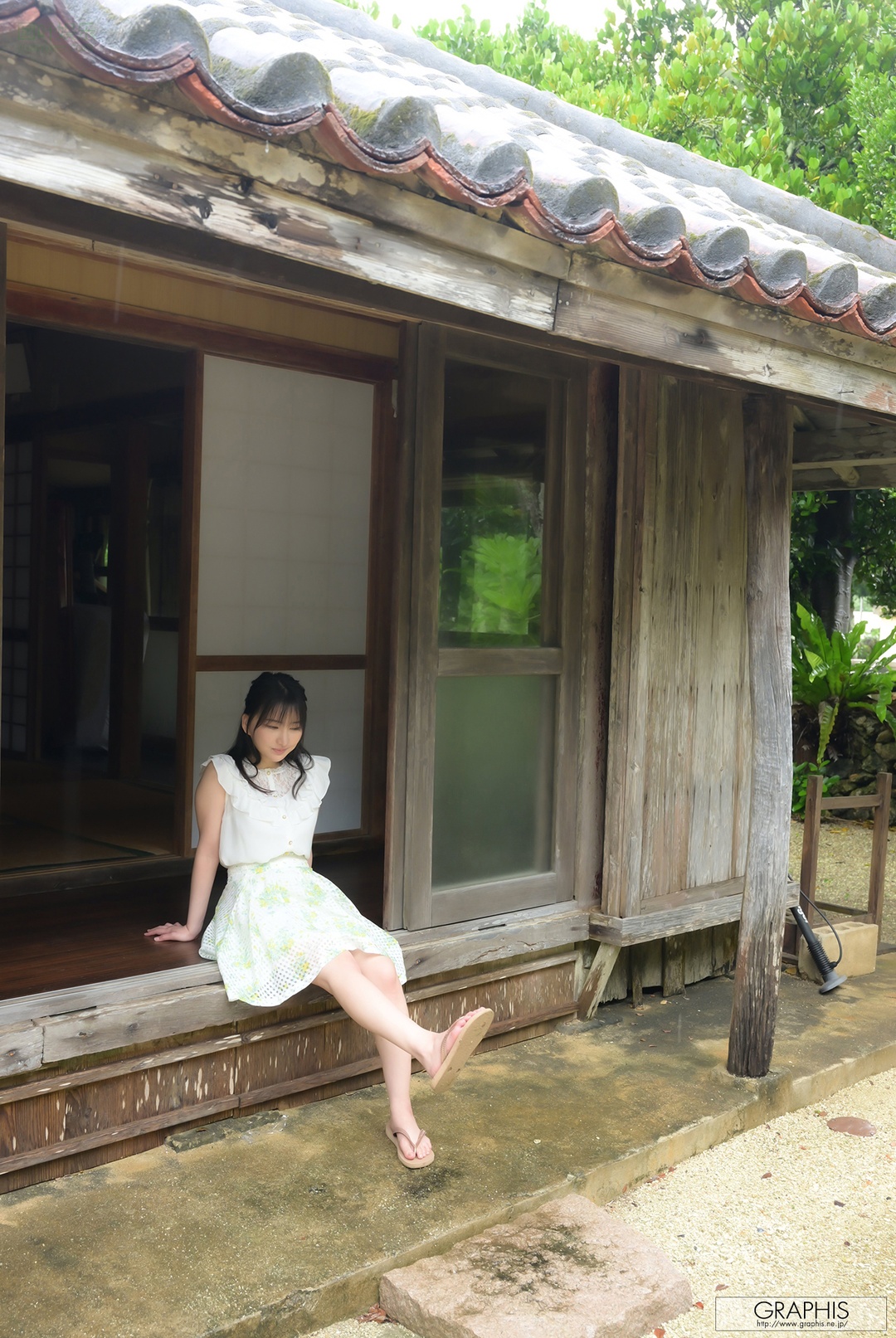 (2023 - 01 - 04) YUZURIHA Karen (楪カレン) - unveil