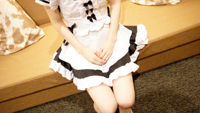 FC2-PPV 【无修正】【顔出し】20岁 生小柄苗条らむ酱。