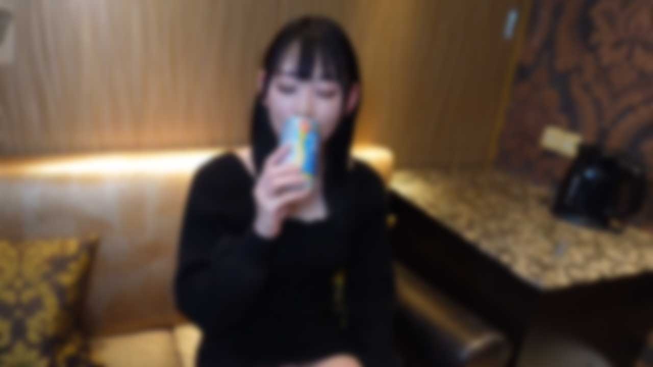 FC2-PPV 【无・顔出し】经验人数极浅♡生活に困穷する新卒