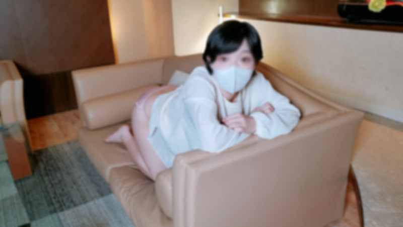 FC2-PPV 【无・完全素人】透き通るような白肌の超絶カワイイ医疗系