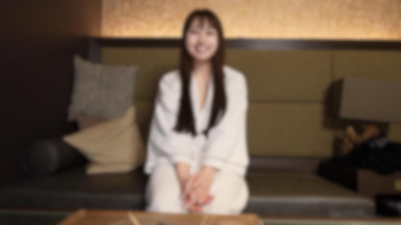 FC2-PPV 【顔出し】虽然尴尬，但感觉很好