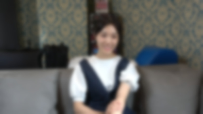 FC2-PPV （本编完全顔出し）温和雰囲気な苗条美女。