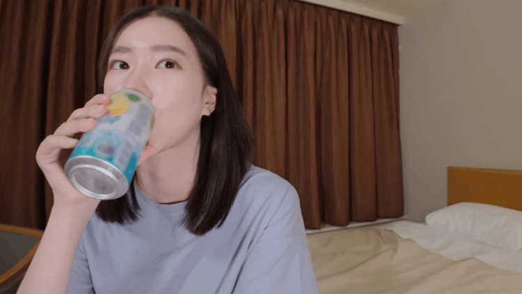 FC2-PPV 8头身171cmF罩杯练习生 泥スイして「ほしいです。。」