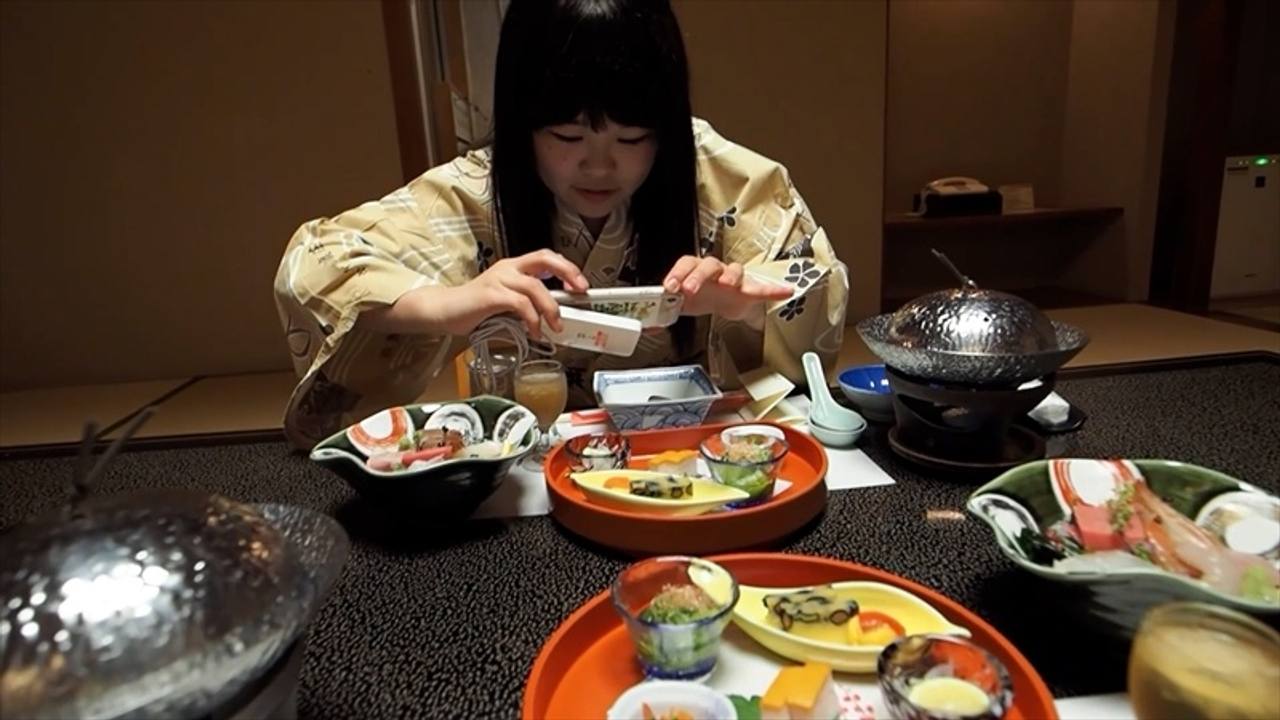 FC2-PPV 313_二人きりの甜蜜恋爱箱根温泉旅行♪过夜で観光、料理