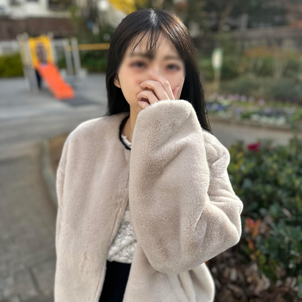 FC2-PPV 身长148cmの小柄で华奢なOL