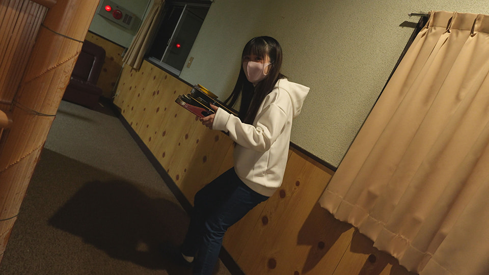 FC2-PPV 温泉旅馆の长女酱 男に汚されたことのない纯粋无垢な天使