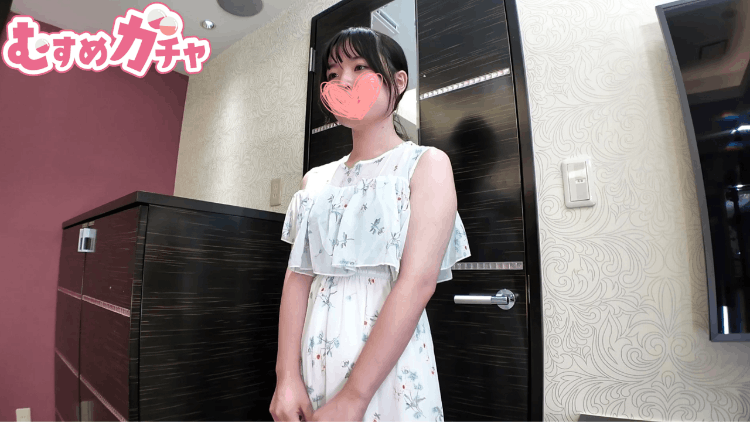 FC2-PPV 18岁透明感溢れる色白新人。【无修正】