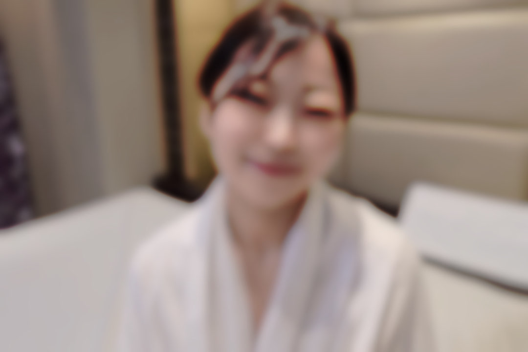 FC2-PPV 【初撮り】【半外半中】身材の爱娇抜群