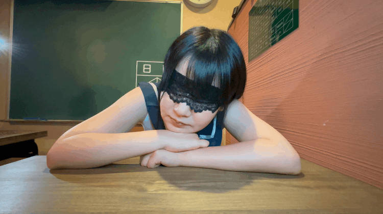 FC2-PPV 【特化】制服戏服のH酱が长尺游戏 第三弾！