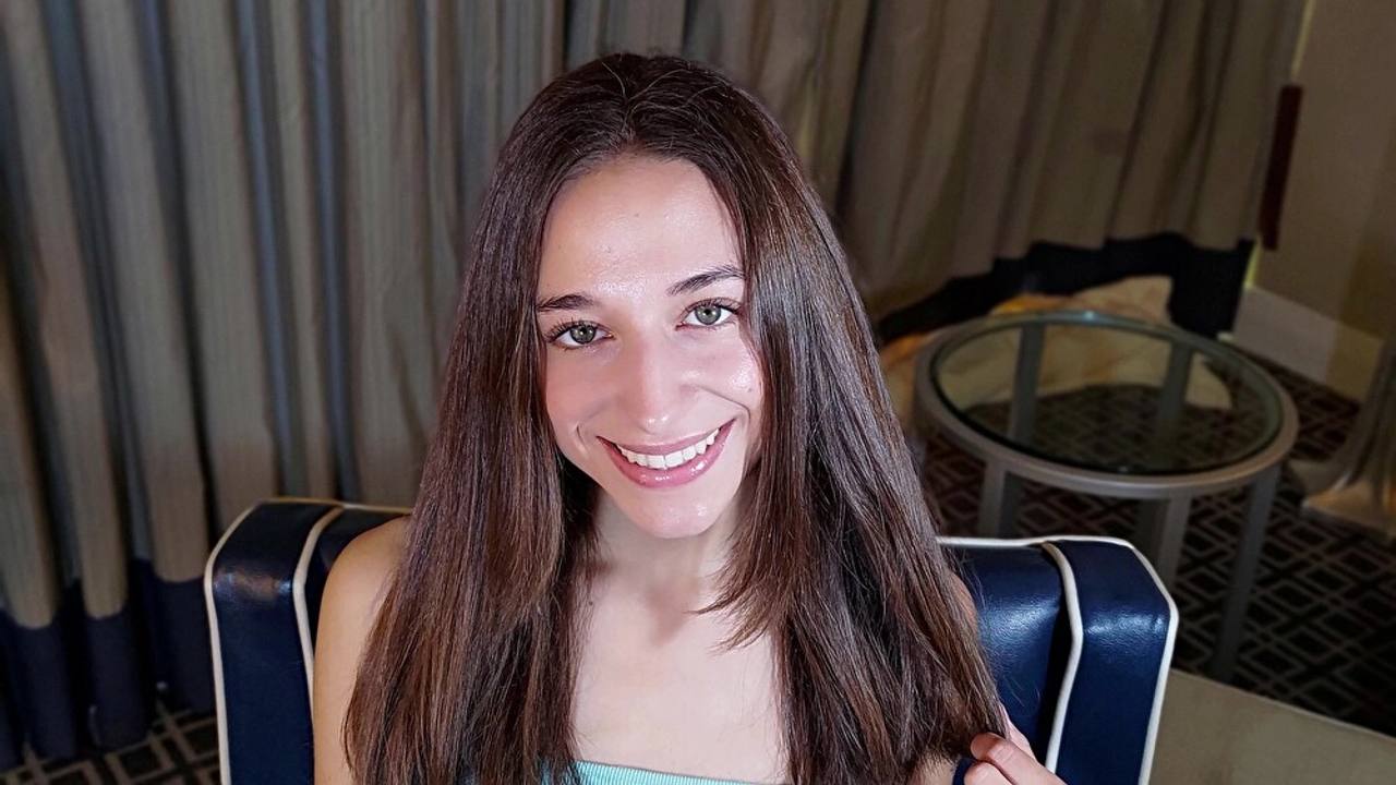 FC2-PPV ロスの22岁****大生＆ストリップ舞蹈家