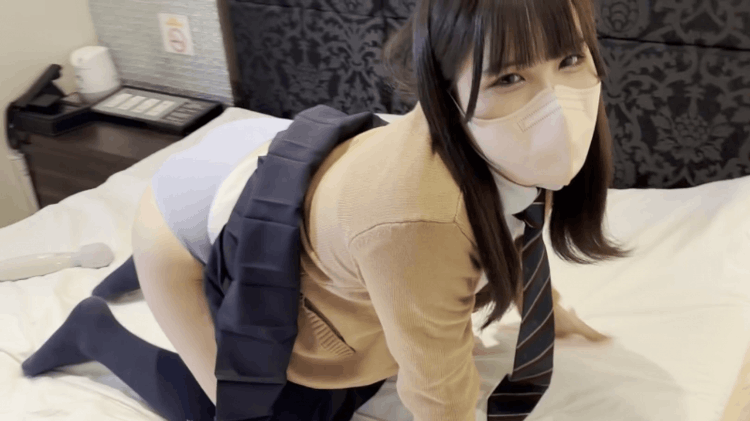 FC2-PPV 【完全素人个撮】沉醉于白皙软萌的肌肤与青涩纯真之感♥