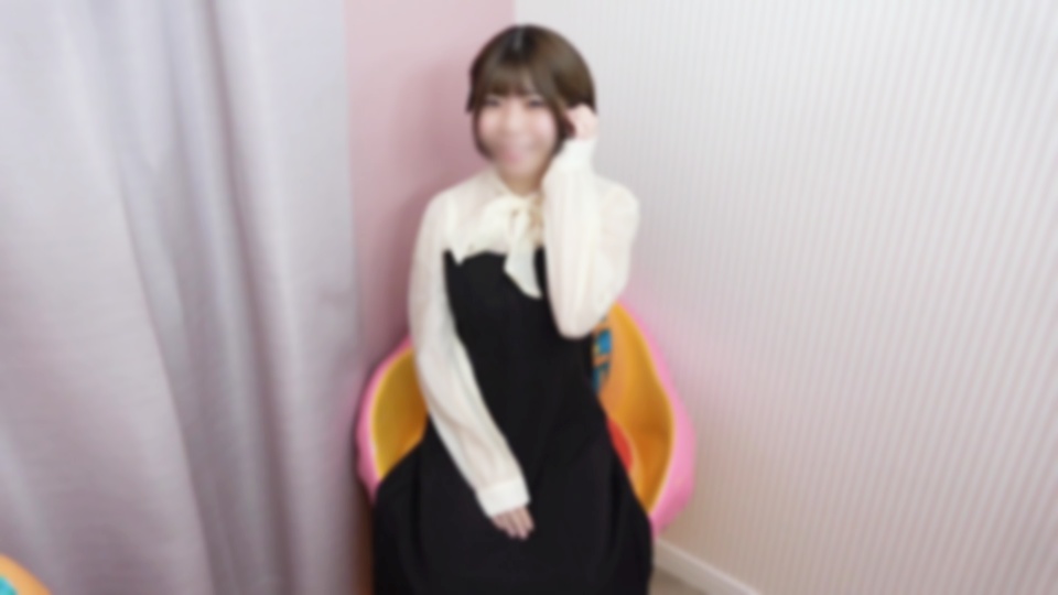 FC2-PPV 【初撮り】小柄で短发カットの看护