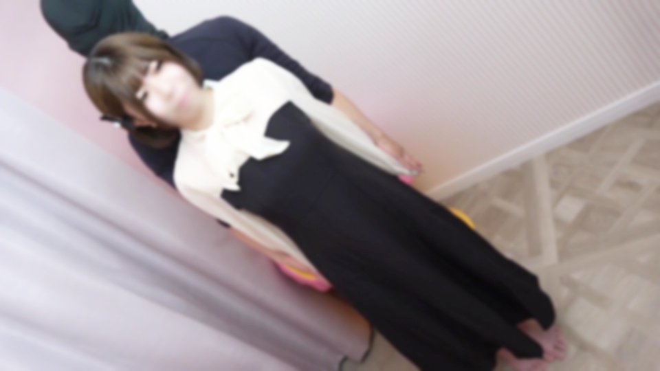 FC2-PPV 【初撮り】小柄で短发カットの看护