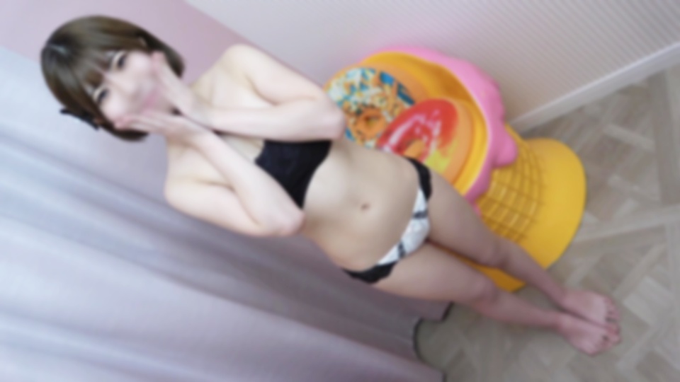 FC2-PPV 【初撮り】小柄で短发カットの看护