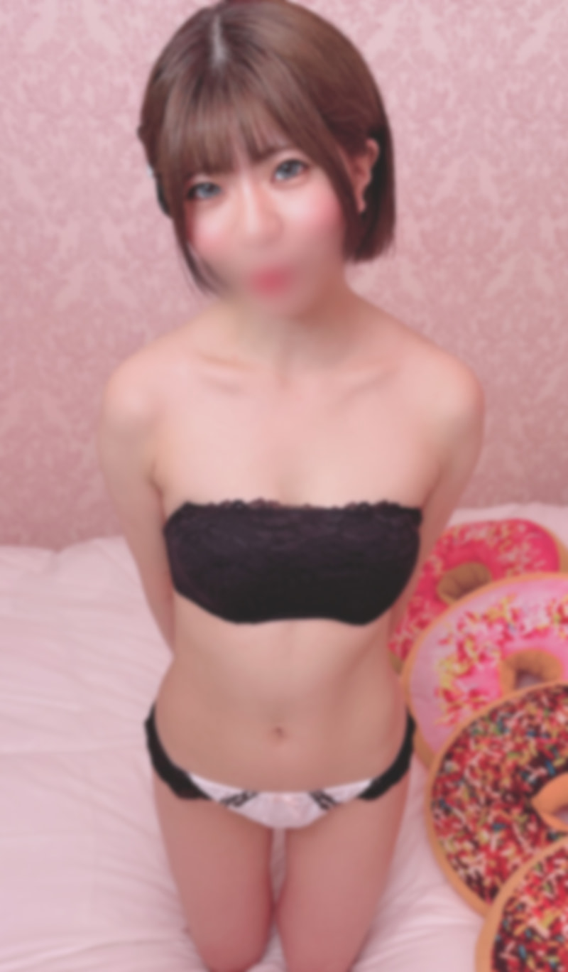 FC2-PPV 【初撮り】小柄で短发カットの看护