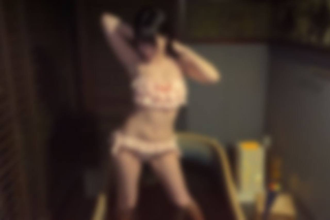 FC2-PPV 【素人个撮】 偶像の超高感度天然美◯女