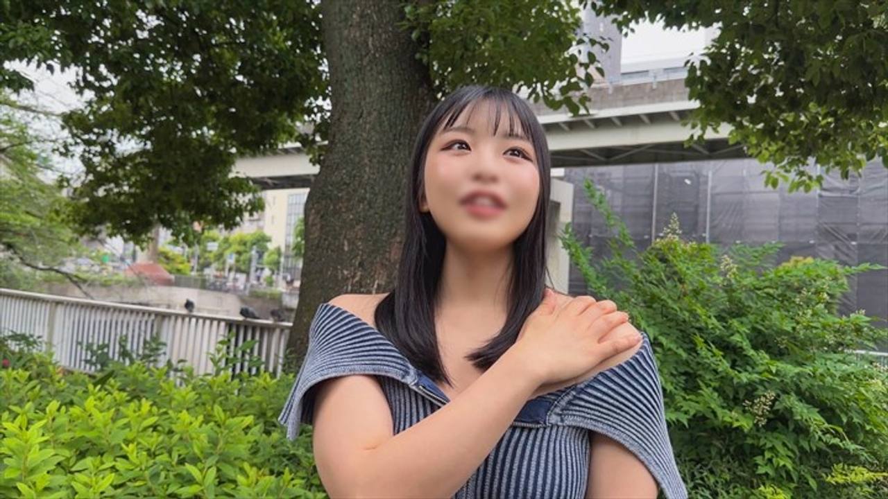 FC2-PPV 穿着暴露的通勤熟女