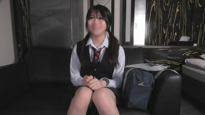 FC2-PPV [素人］无修正≪超级可爱温和系18♡经验人数は彼氏1人≫