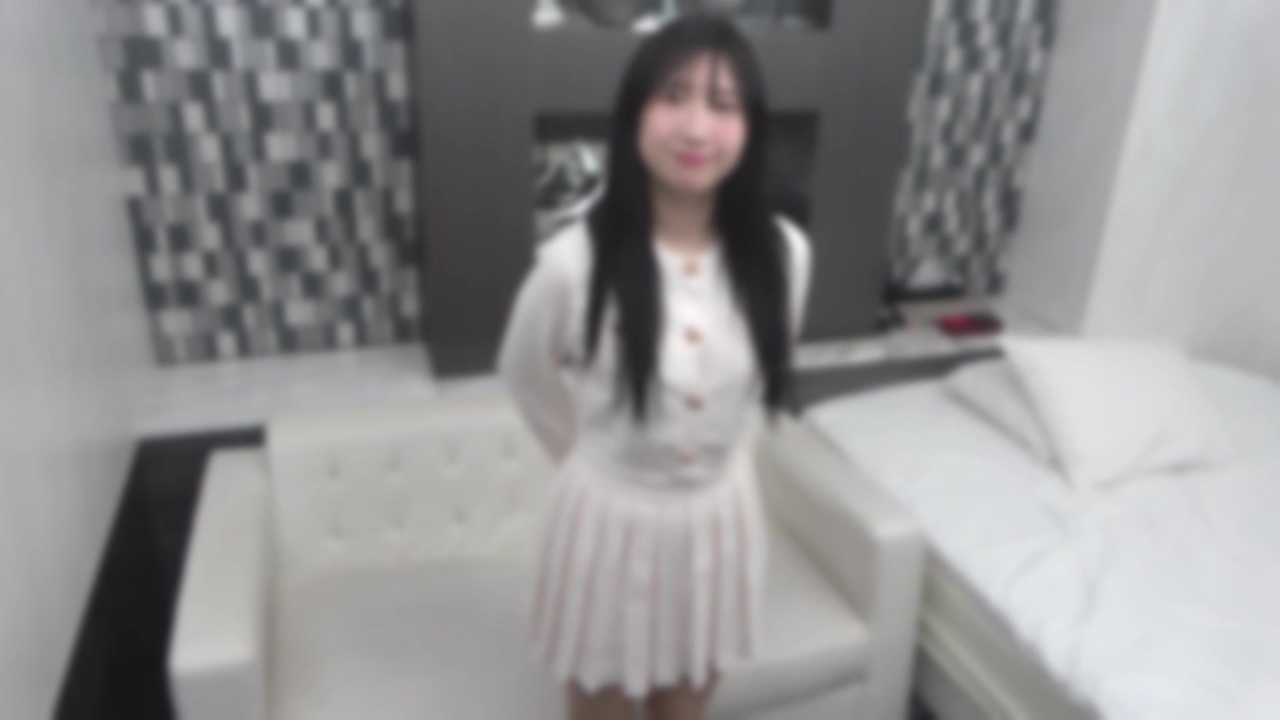 FC2-PPV 【限定公开】长发ーで色白なコが师