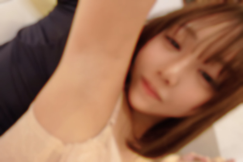 FC2-PPV 【初撮り】来了！SSS 级。美丽无需理由。吸引目光的 20 岁美貌！