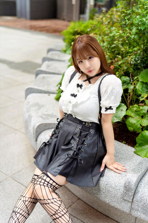 FC2-PPV 肉食系 で痴女炸裂【H罩杯】