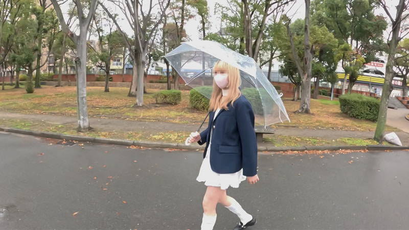 FC2-PPV 完全顔出し！纯白色で透明感のある超美人！