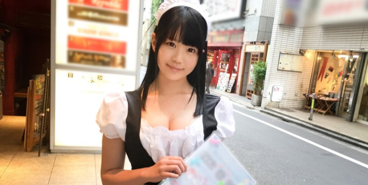 ひなた 21岁，Cosplay咖啡厅店员 メイドカフェナンパ 03