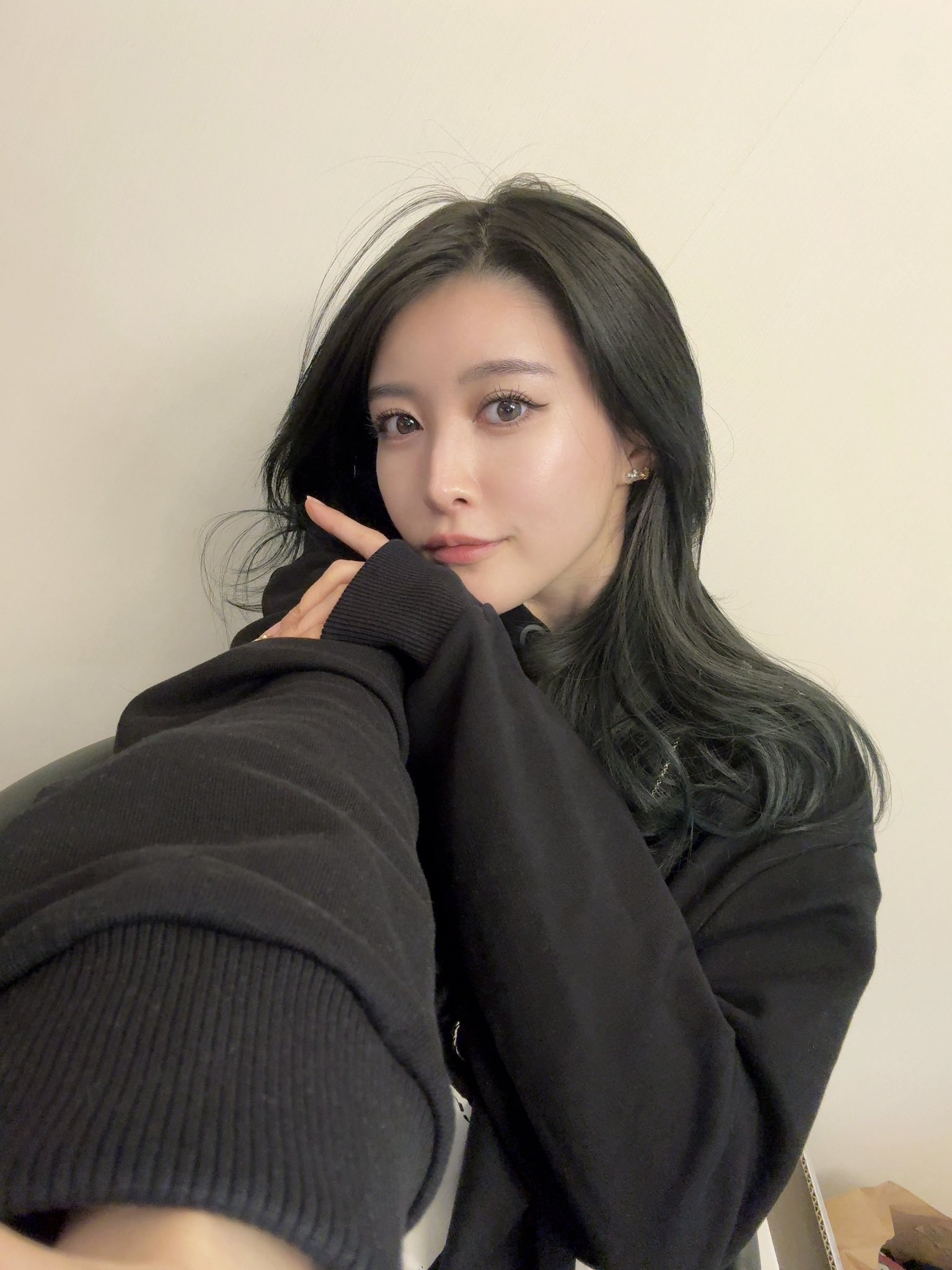 引退一年后….相沢みなみ(相泽南)向粉丝告白!