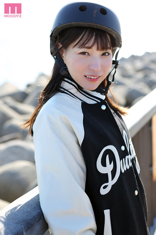 2024《7月新人AV女优完整版》,光属性美少女下海!